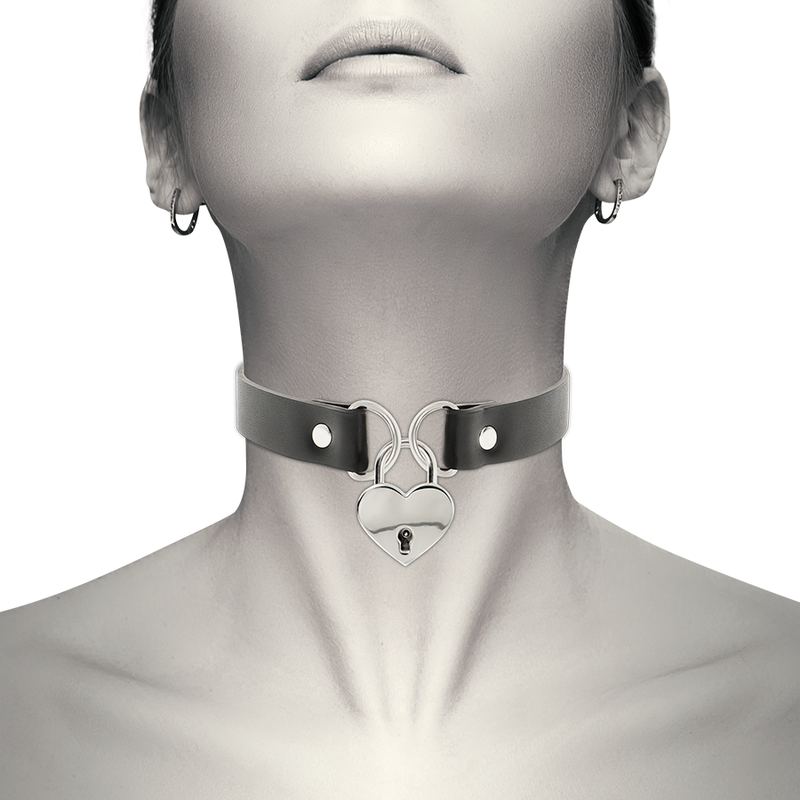 COQUETTE CHIC DESIRE - COLLIER EN CUIR VEGAN AVEC ACCESSOIRE COEUR AVEC CL? - Sensualia