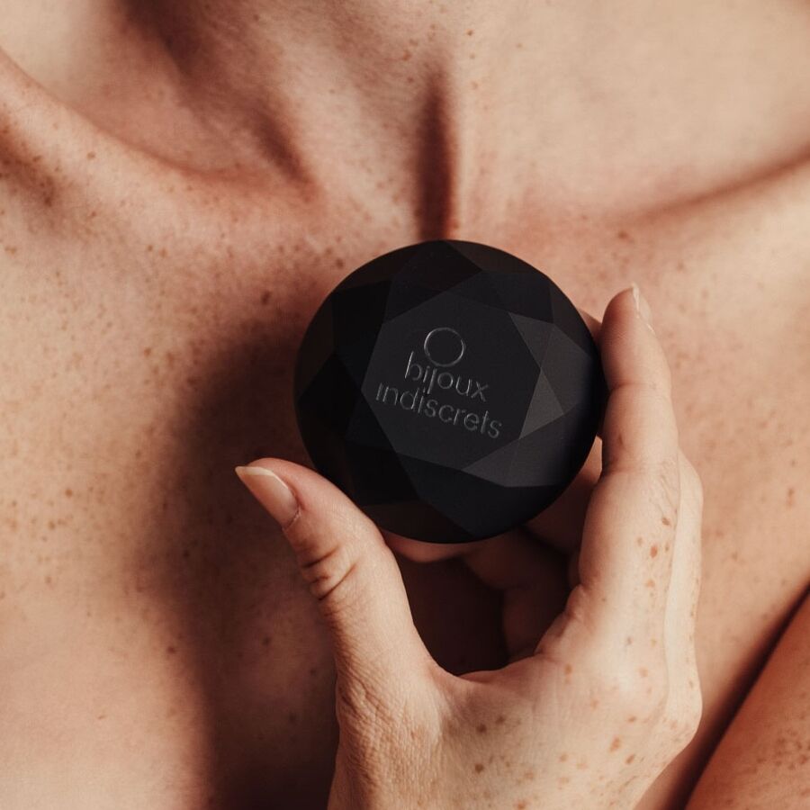 BIJOUX INDISCRETS - VIBRATEUR VINGT ET UN DIAMANTS ÉDITION LIMITÉE NOIR - Sensualia